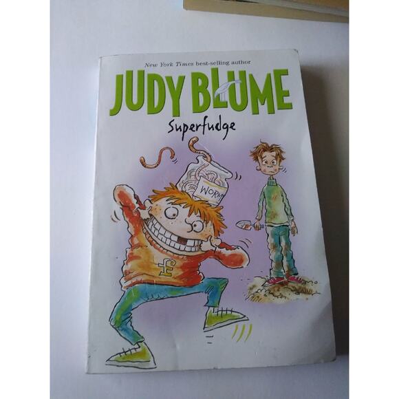 10 Child Books Bundle Mass Market Illustrated Vintage 90s Y2K Kid Stories Read - Picture 2 of 12